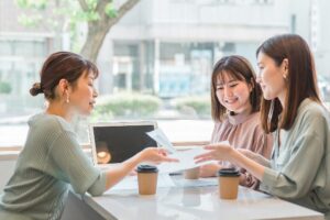 展示会備品リスト|必須アイテム一覧とレンタル・購入の考え方